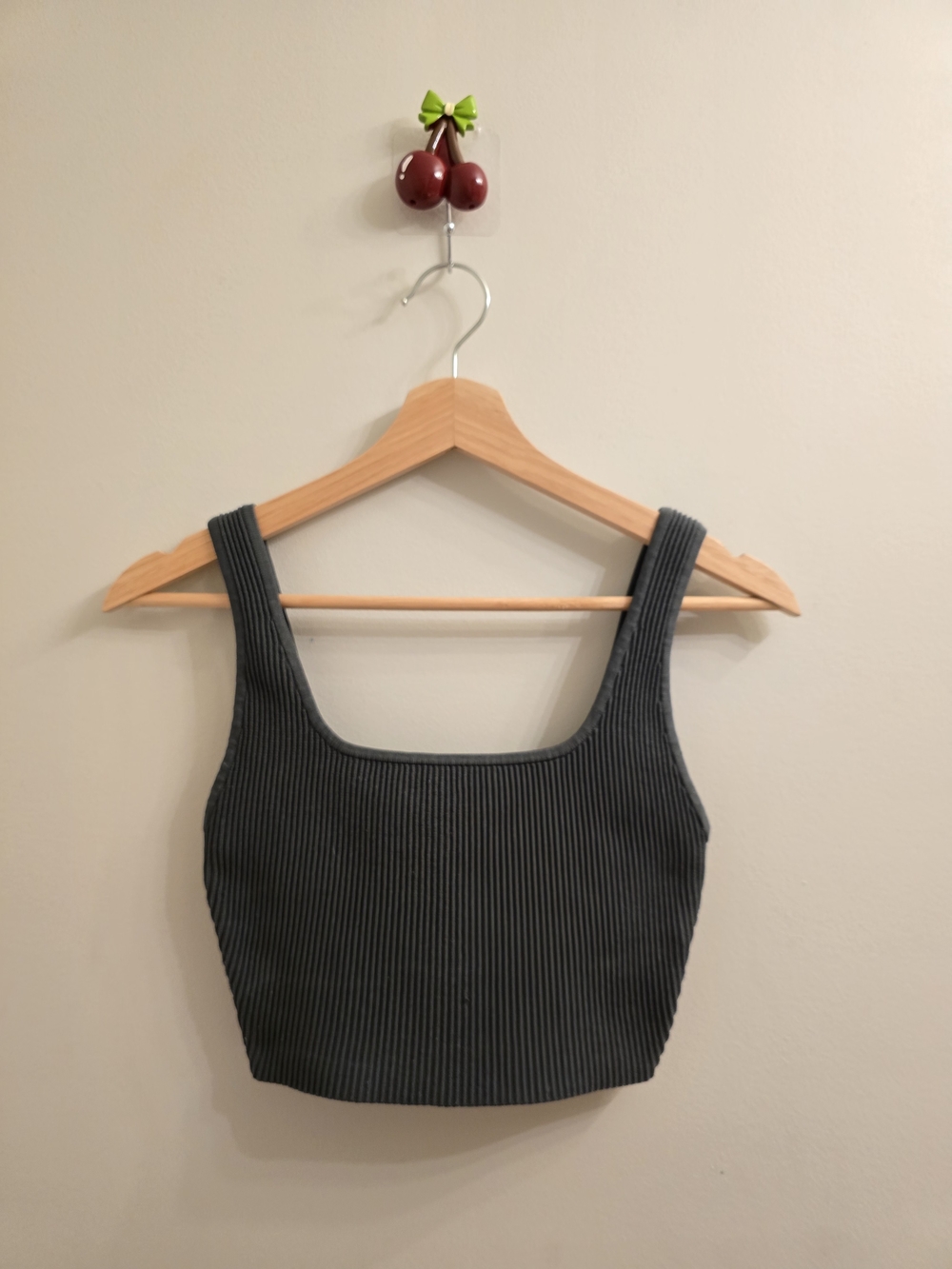 Babaton Ribbed Square-Neck Crop Tank